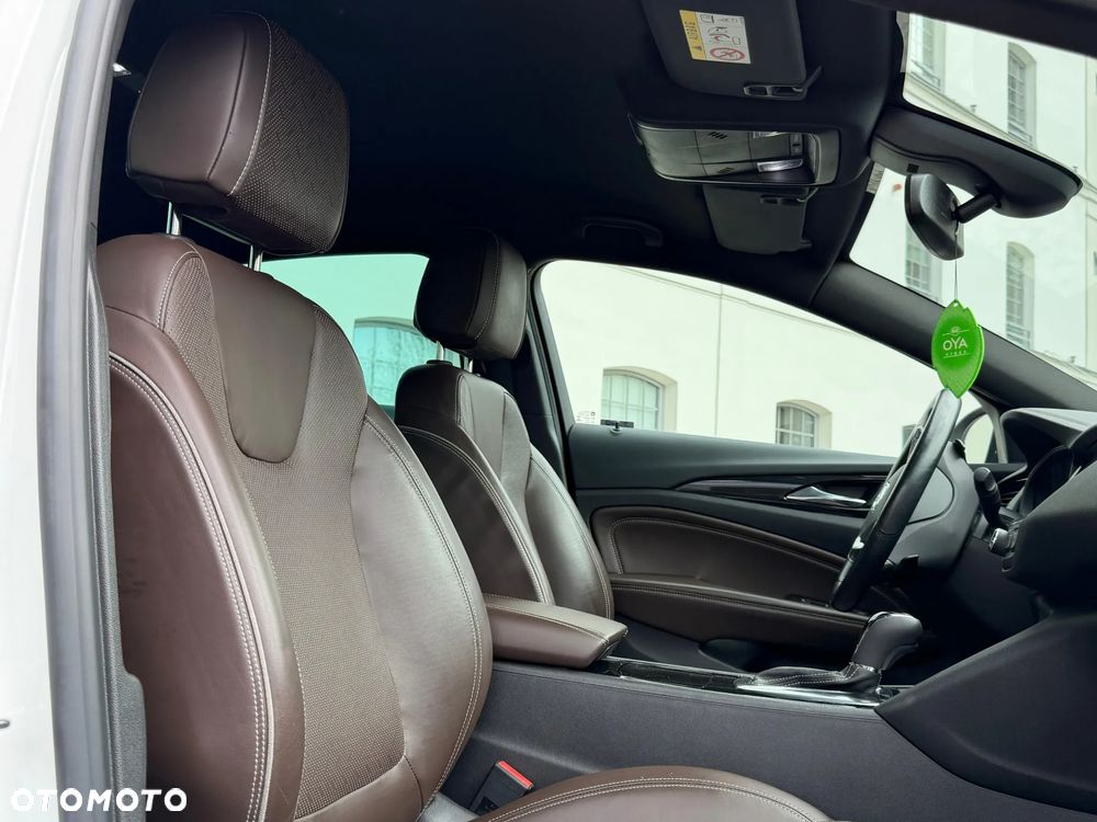 Opel Insignia ver-1-5-di-turbo - 17