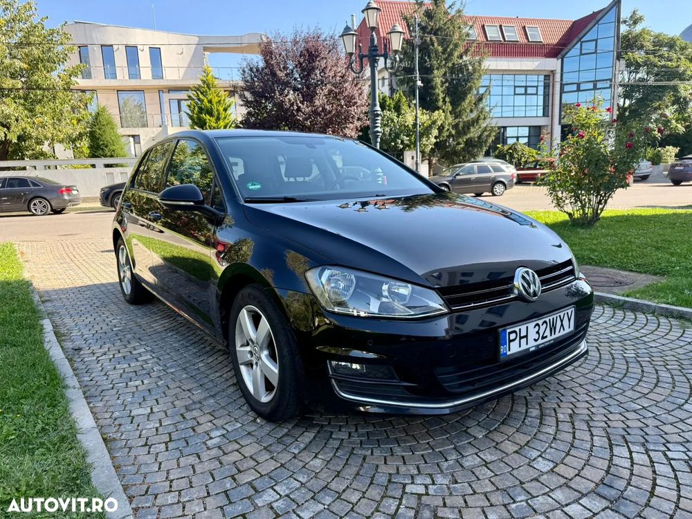 Volkswagen Golf - 2