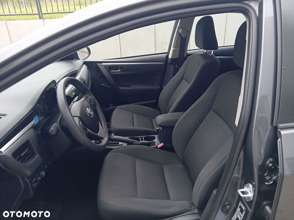 Toyota Corolla - 14