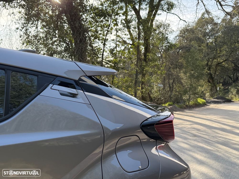 Toyota C-HR 1.8 HSD Comfort+P.Style - 19