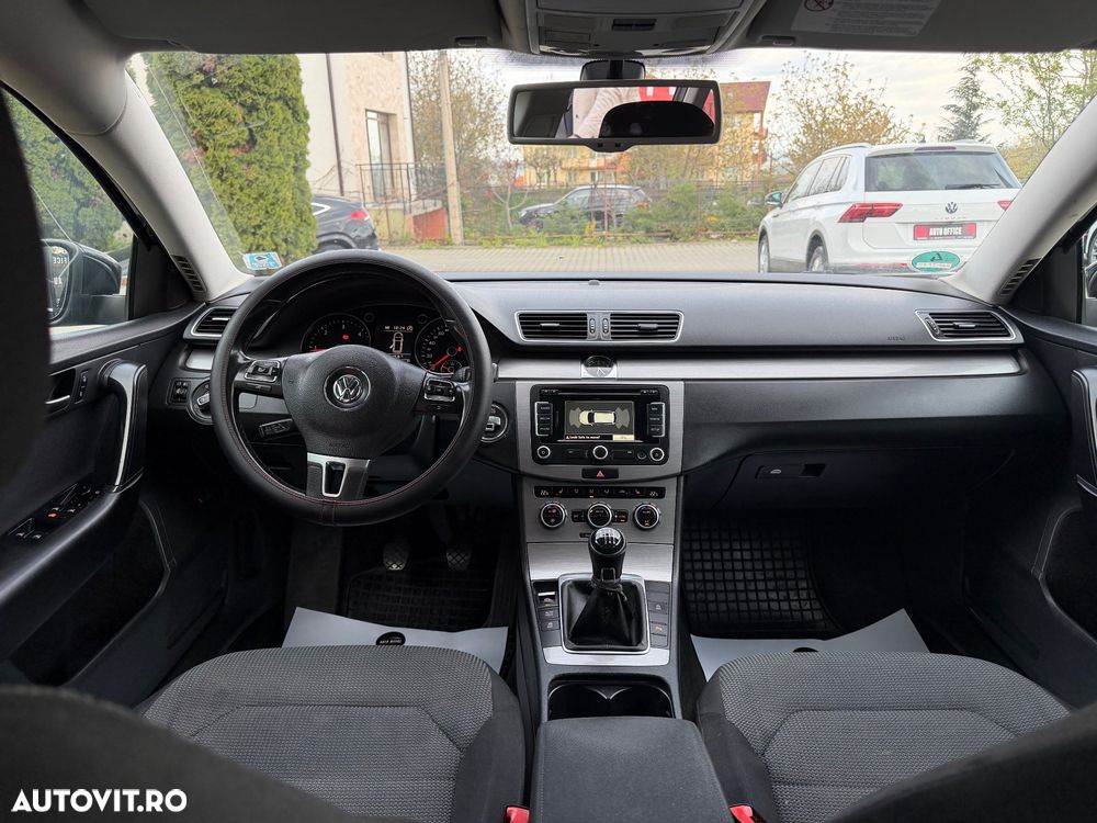 Volkswagen Passat 2.0 TDI BlueMotion Technology DPF Comfortline - 15