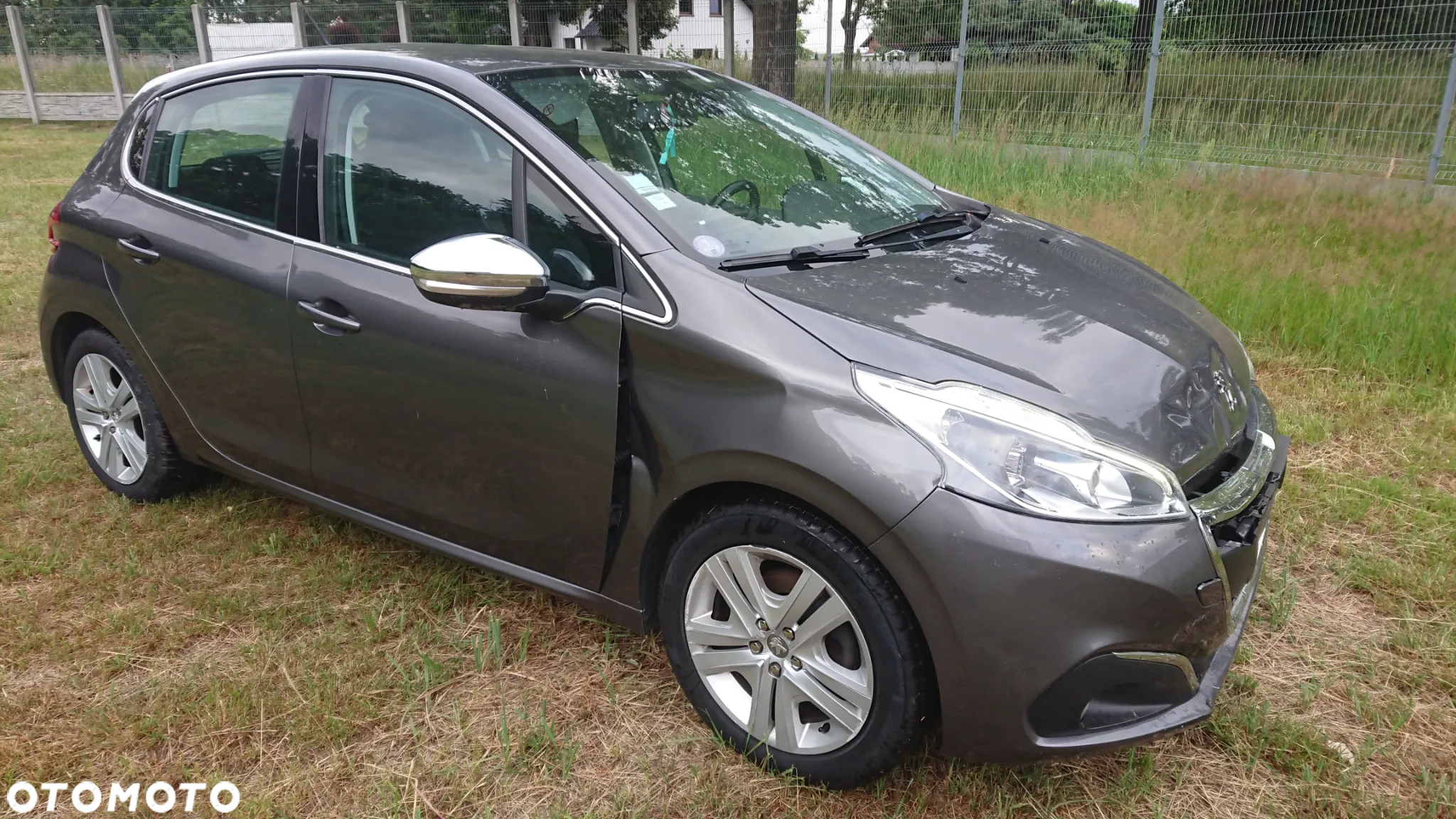 Peugeot 208 - 7