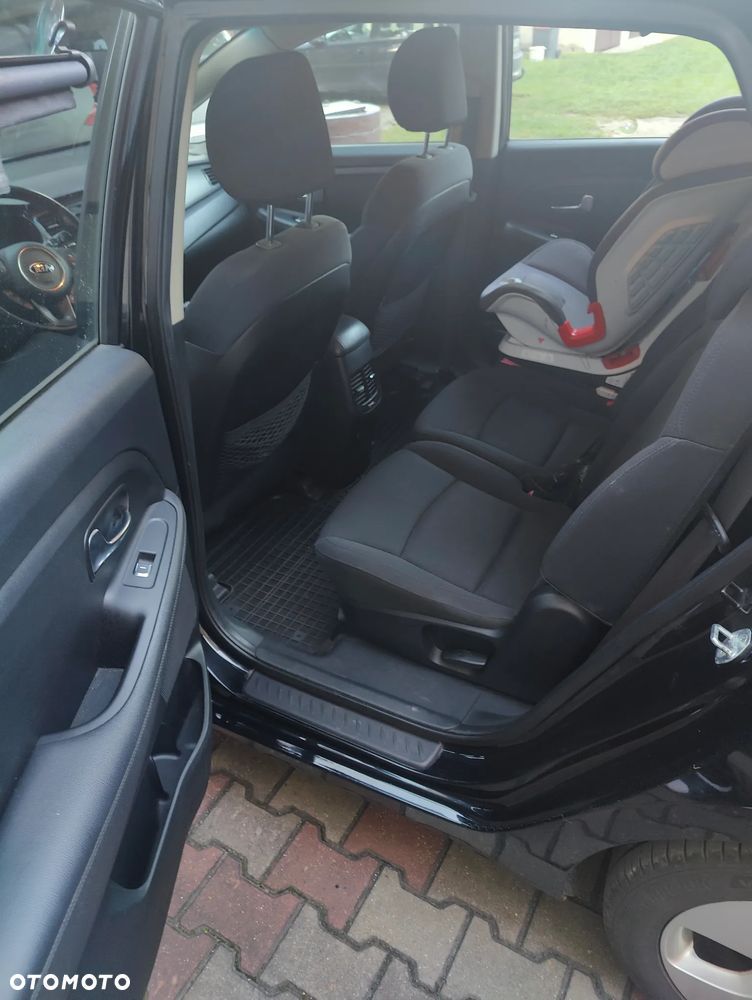Kia Carens 1.7 CRDi L - 8