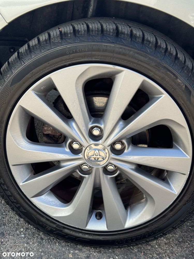 Toyota Auris - 33