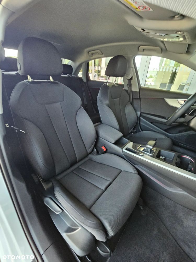 Audi A4 40 TDI Quattro Advanced S tronic - 32