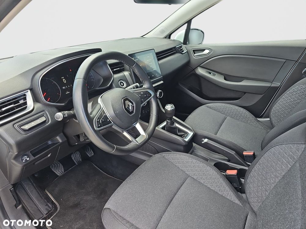 Renault Clio - 17