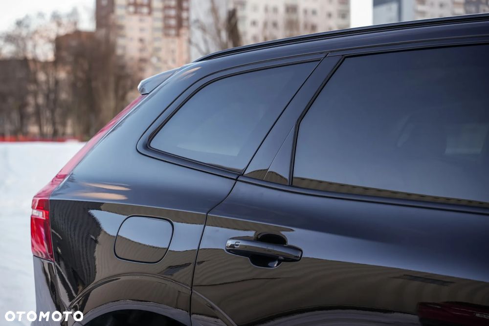 Volvo XC 60 B5 B AWD Ultimate Black Edition - 9