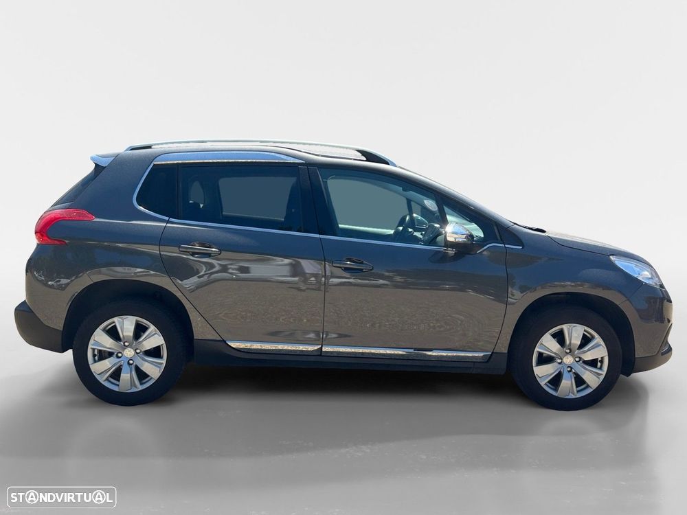 Peugeot 2008 1.2 PureTech Allure - 6