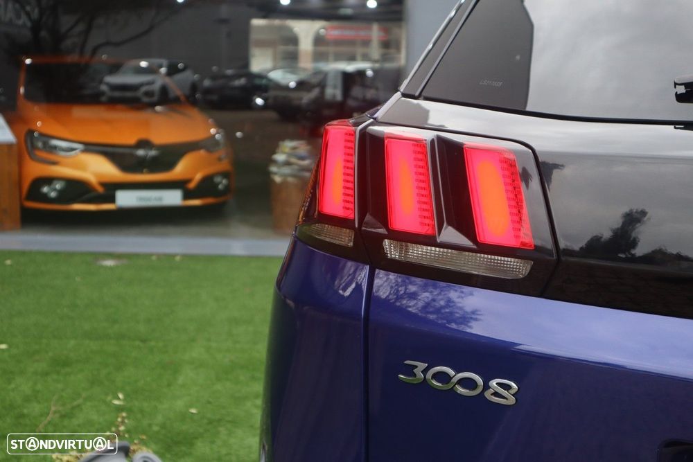 Peugeot 3008 1.5 BlueHDi Allure EAT8 - 13