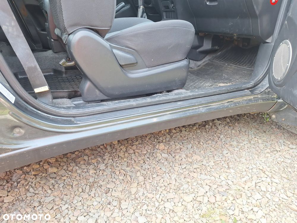 Toyota RAV4 D-4D 4x4 - 19