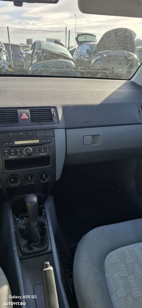 Dezmembrez Skoda Fabia - 2