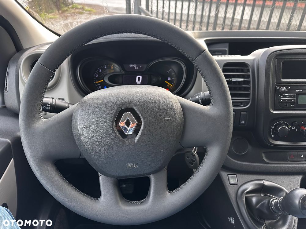 Renault Trafic - 22