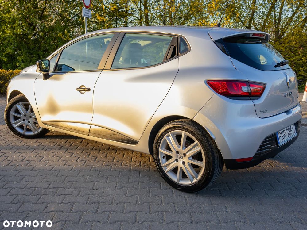 Renault Clio 1.5 dCi 75 Expression - 11