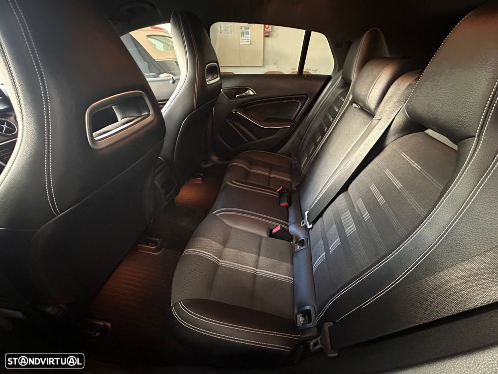 Mercedes-Benz CLA 200 - 13