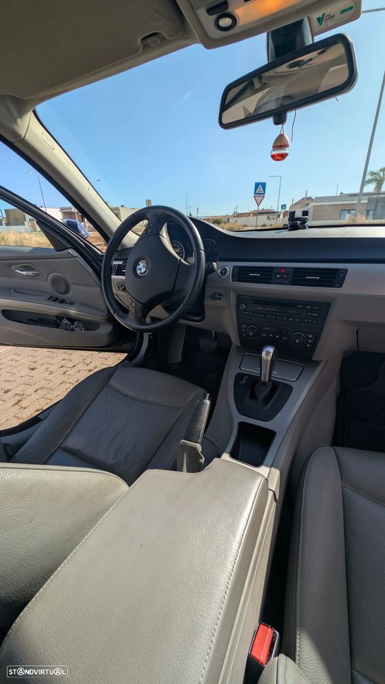 BMW 320 dA Exclusive - 19