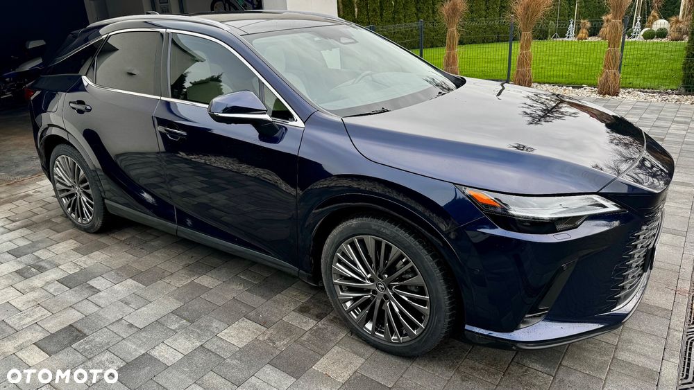 Lexus RX 450h+ Omotenashi - 3