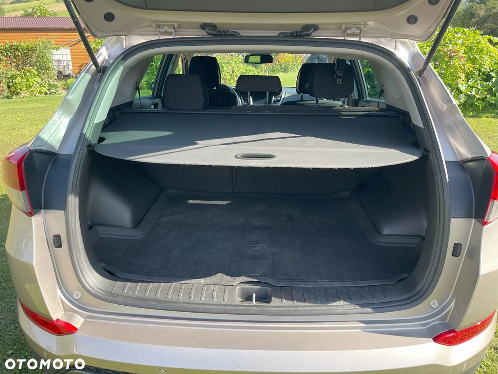 Hyundai Tucson 2.0 CRDi 4WD Style - 6