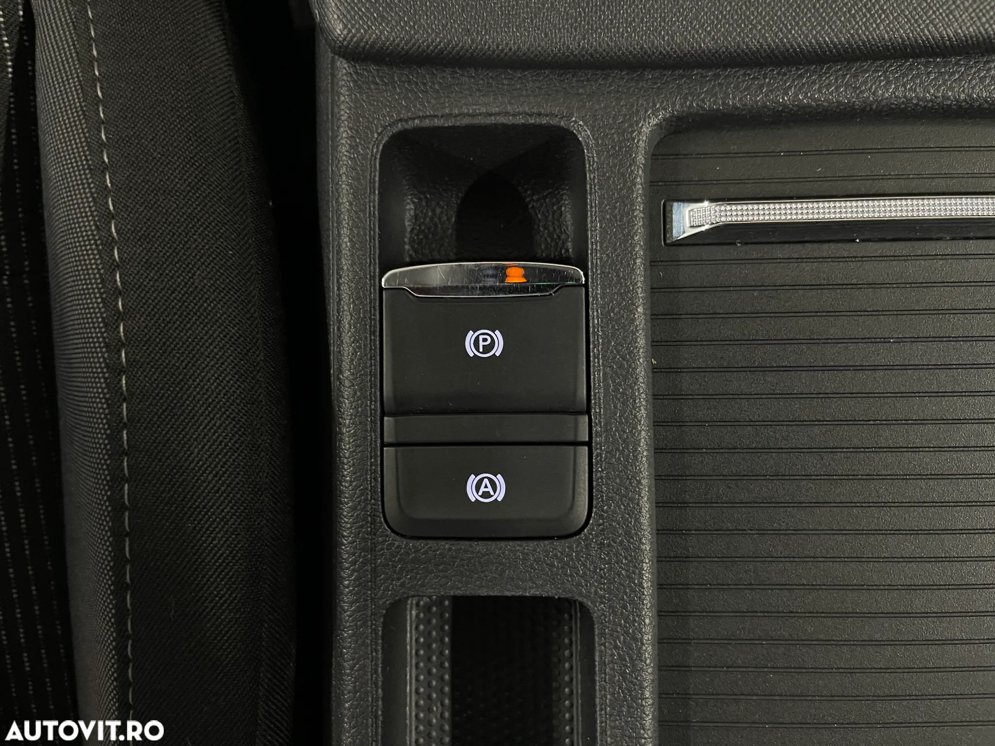 Skoda Octavia 2.0 TDI DSG Ambition - 23