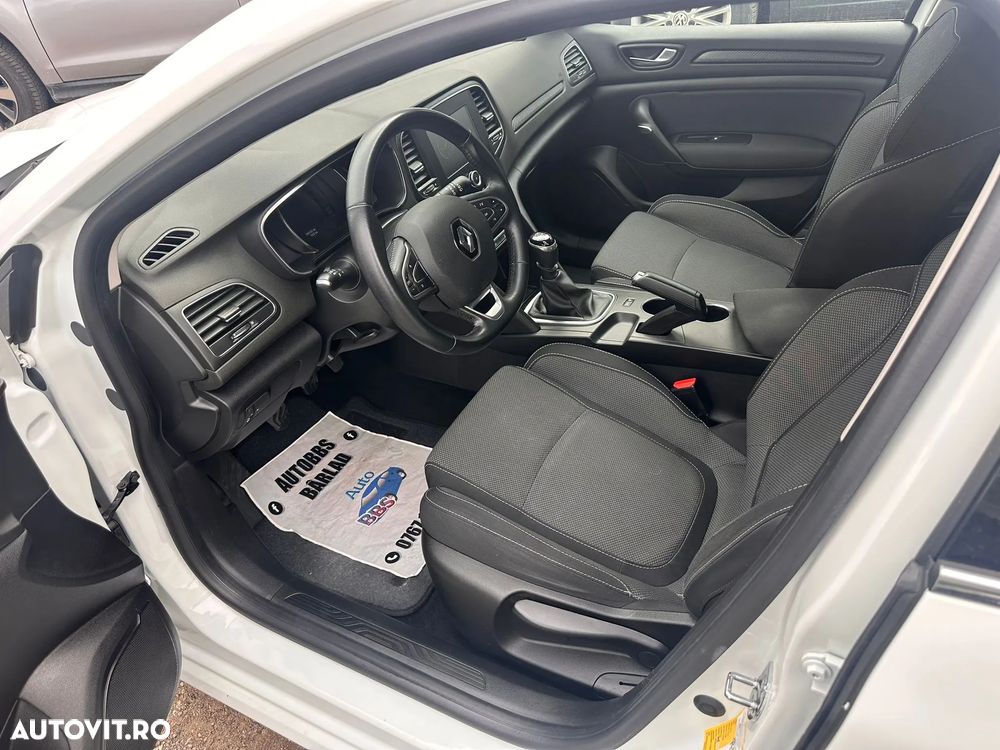 Renault Megane BLUE dCi 115 BUSINESS EDITION - 11