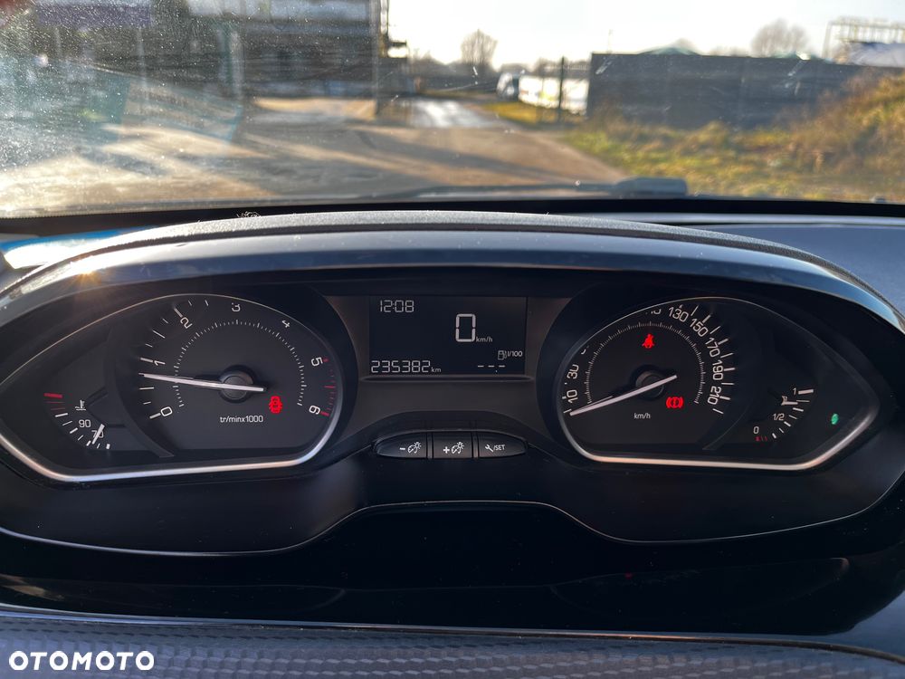 Peugeot 2008 Blue-HDi FAP 100 STOP & START Style - 7