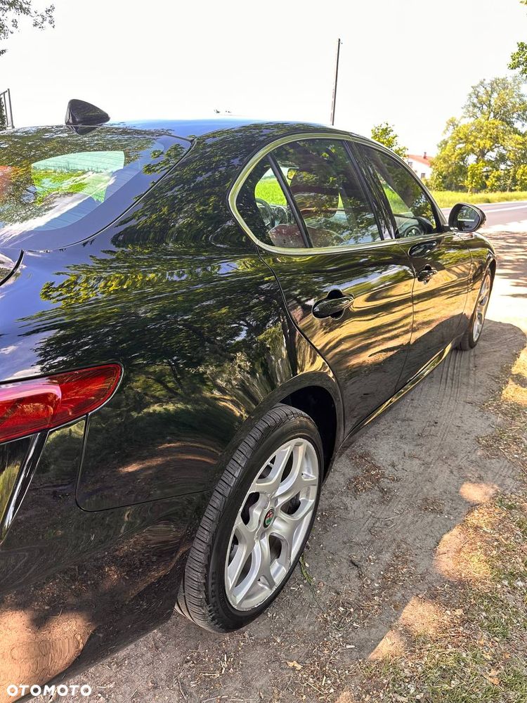 Alfa Romeo Giulia 2.0 Turbo TI Q4 - 6