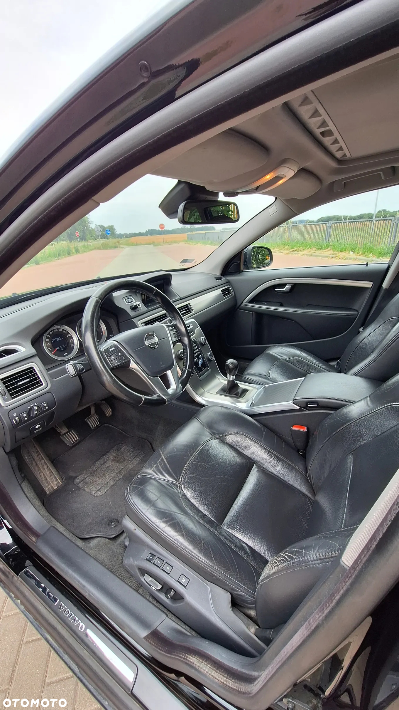 Volvo V70 2.5T Summum - 11