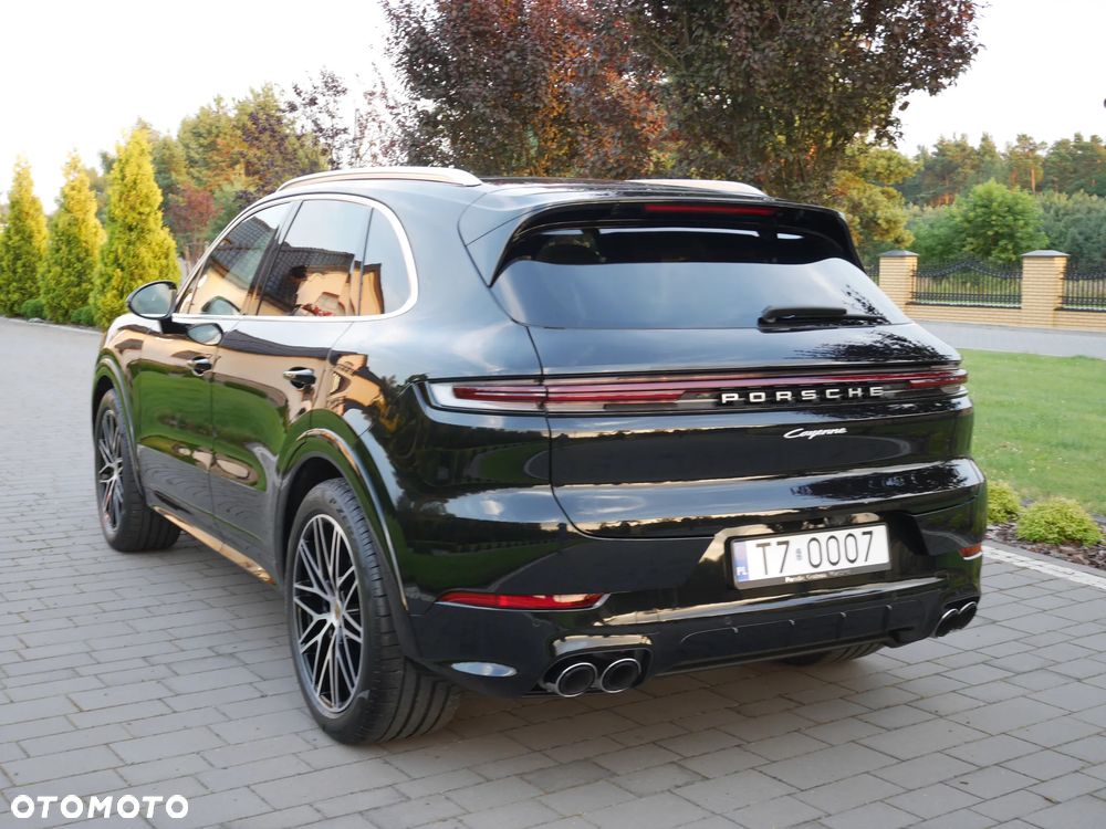 Porsche Cayenne Black Edition - 11