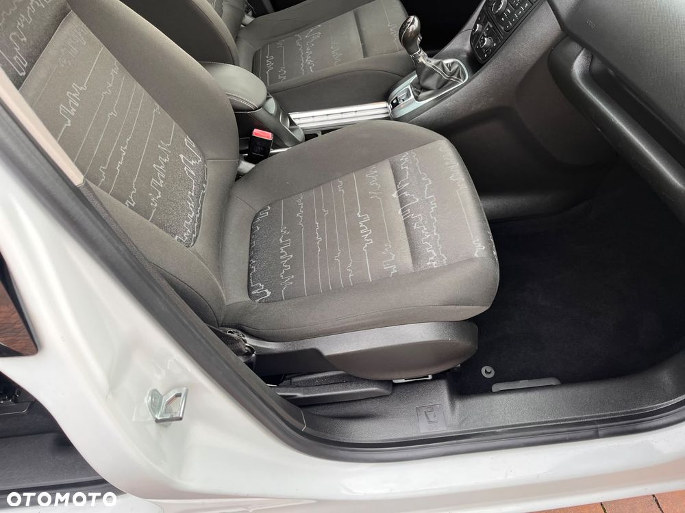 Opel Meriva 1.4 T Cosmo - 28