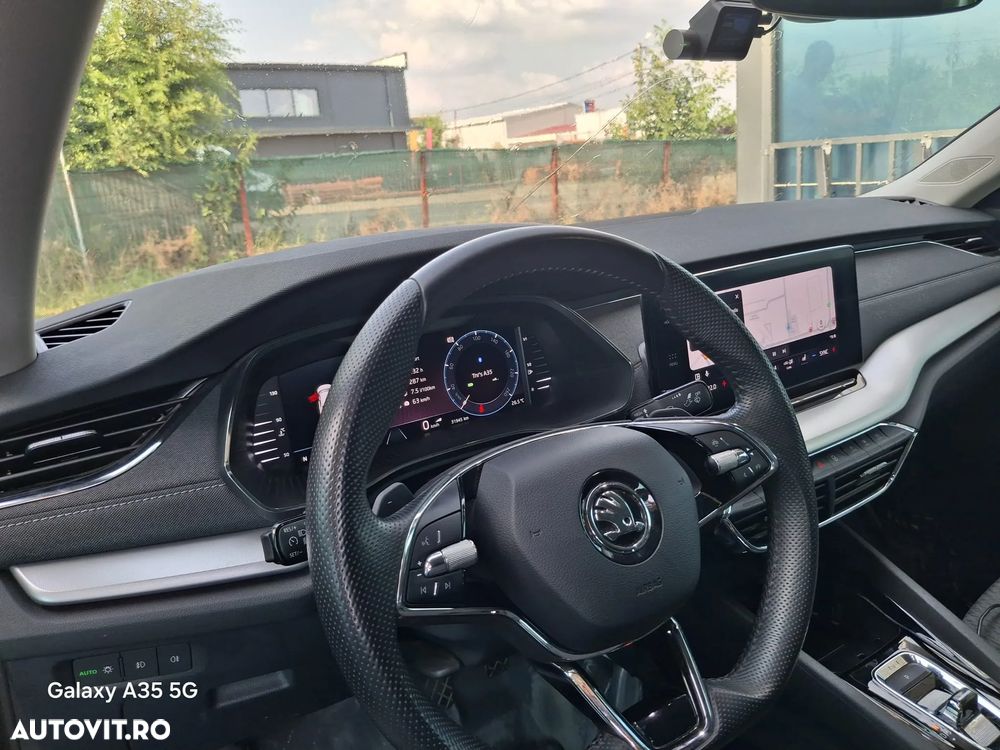 Skoda Octavia 2.0 TDI DSG 4X4 Sportline - 4