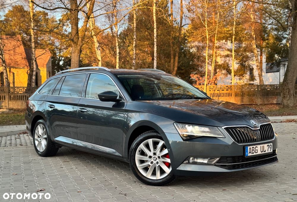 Skoda Superb 2.0 TDI DSG Premium Edition - 23