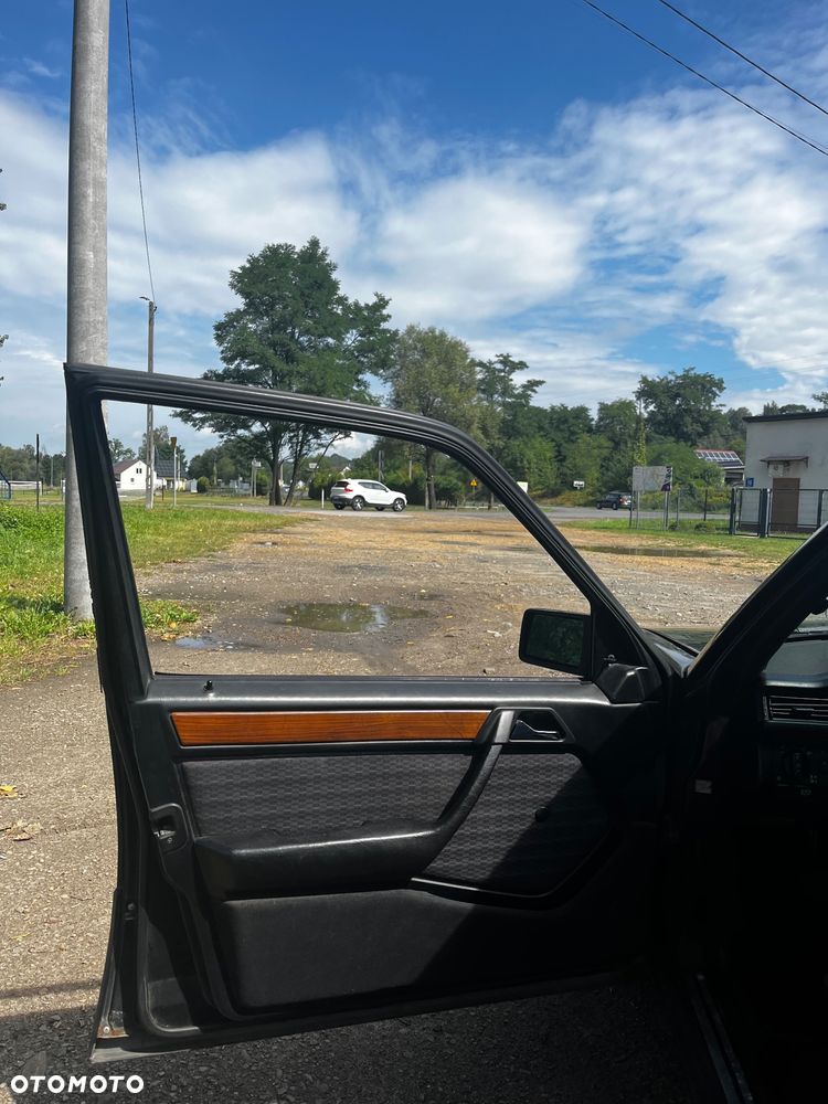 Mercedes-Benz W124 (1984-1993) - 7