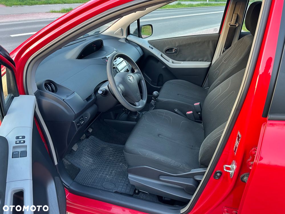 Toyota Yaris 1.33 2010 - 13
