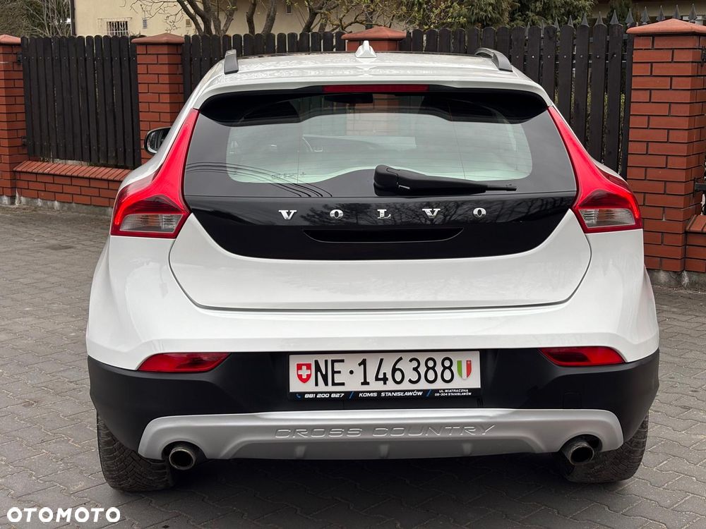 Volvo V40 D3 Ocean Race - 11