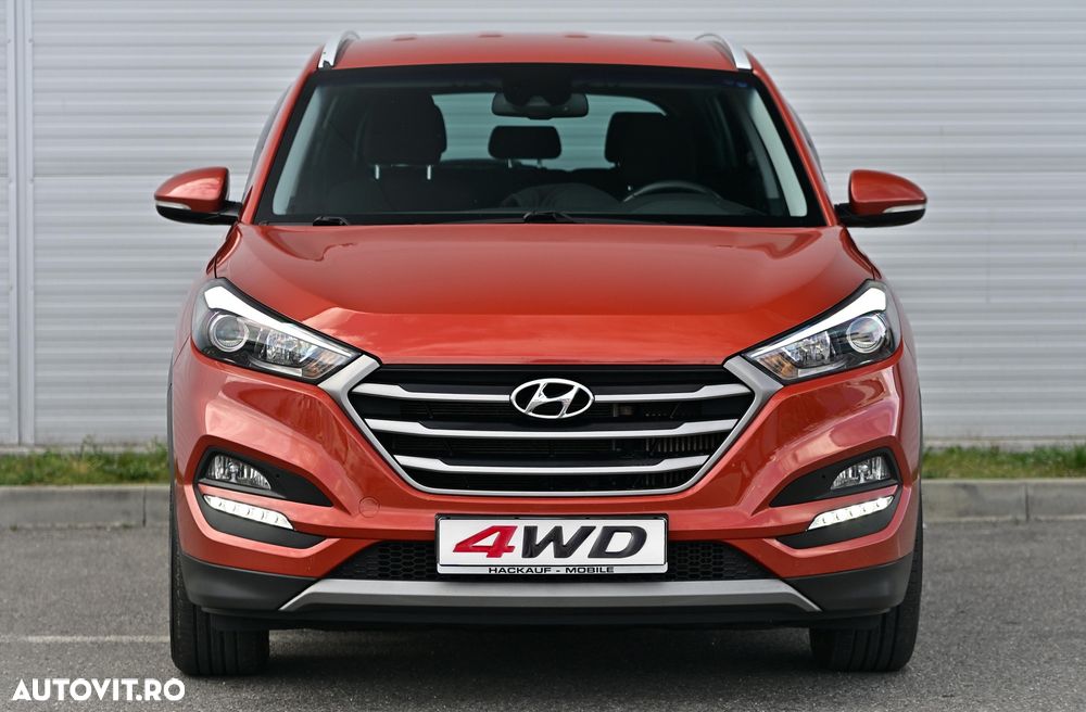 Hyundai Tucson 2.0 CRDI 4WD Automatik Style - 36