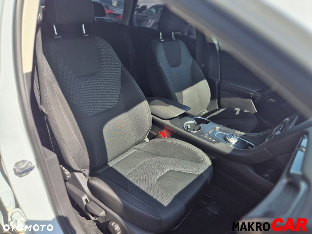 Ford Mondeo - 14