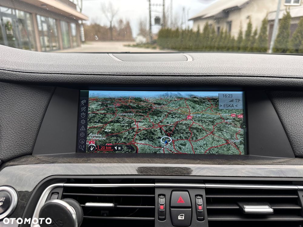 BMW Seria 7 730d - 32