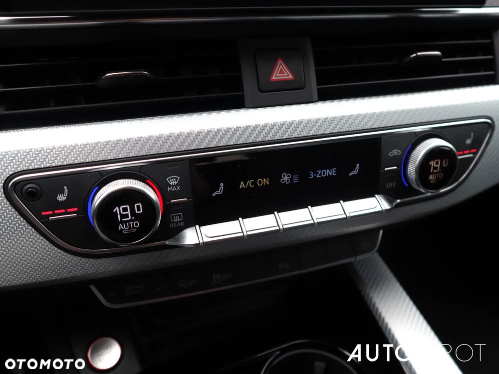 Audi RS4 Avant TFSI Quattro Tiptronic - 36