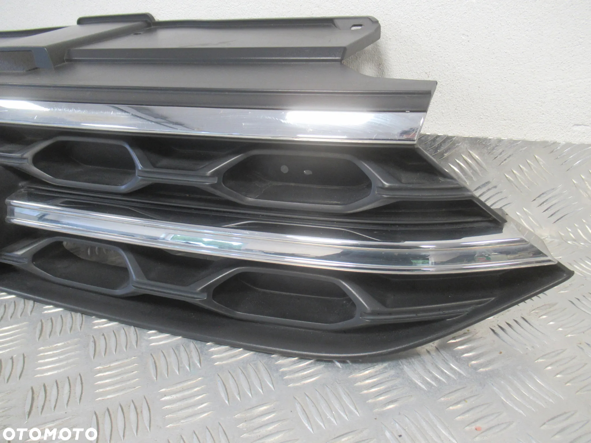 GRILL GRIL ATRAPA VW T-ROC R-LINE LIFT 2GA853651 2GA853653H 2021 - 7