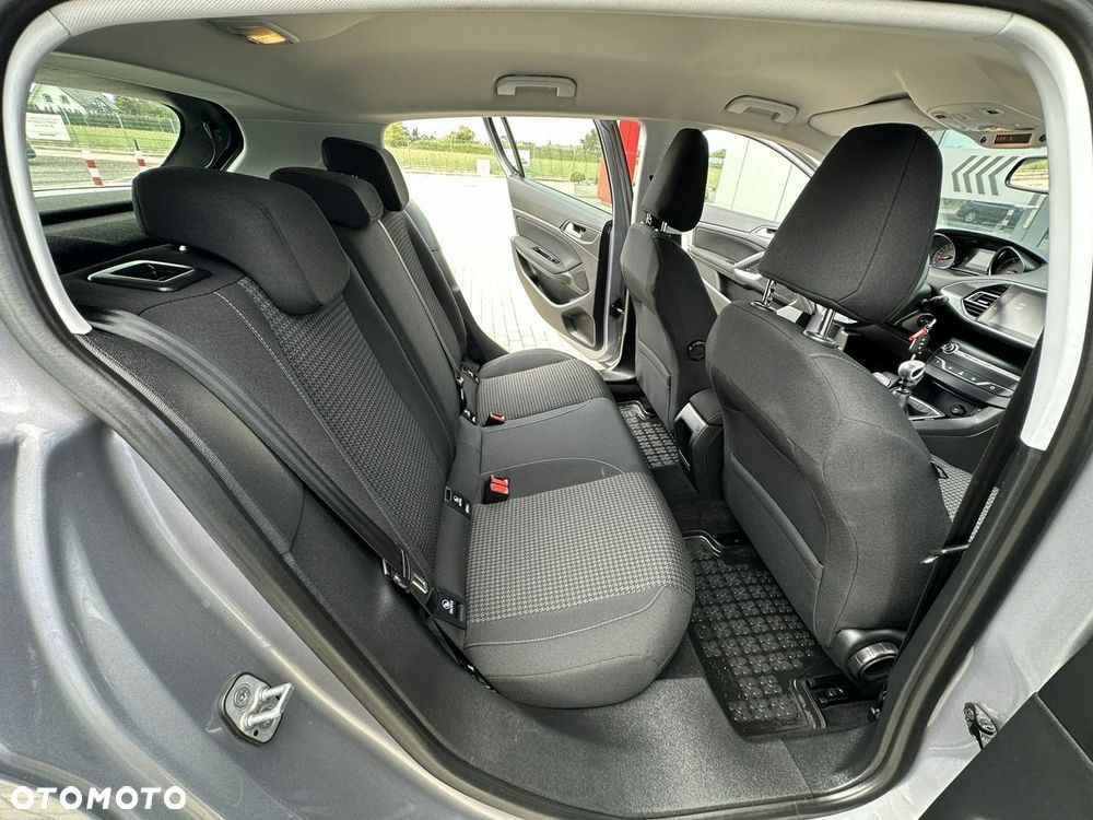 Peugeot 308 1.2 PureTech Allure Pack S&S - 12