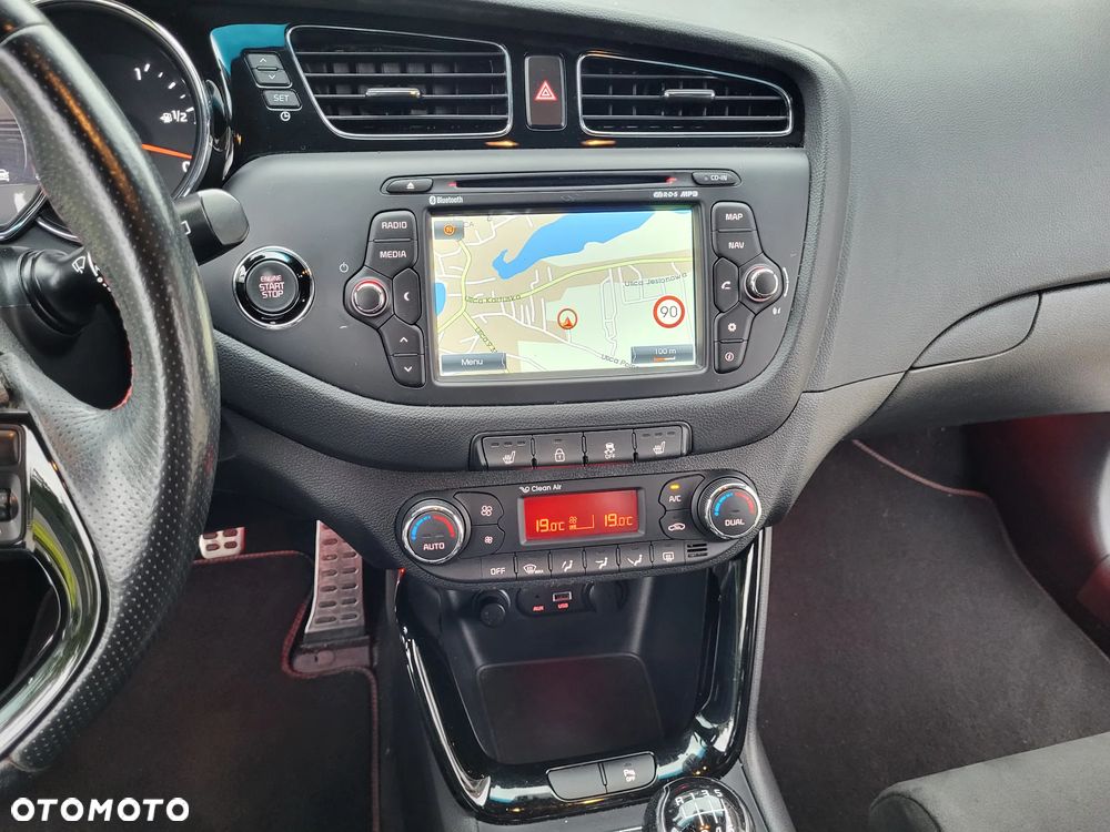 Kia Ceed 1.6 T-GDI GT L - 12
