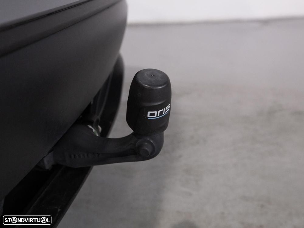 Tesla Model Y Long Range Dual Motor AWD - 15