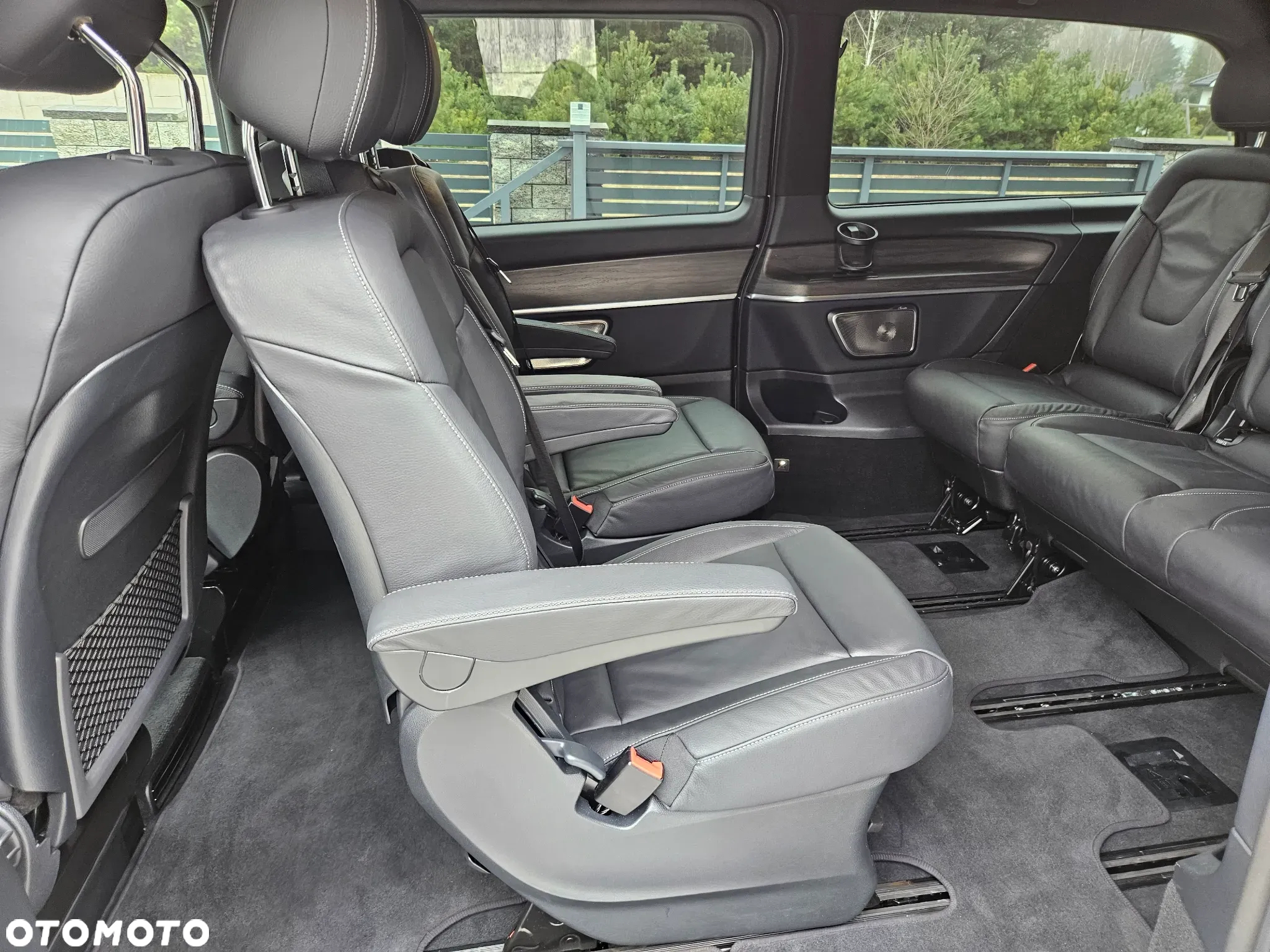 Mercedes-Benz Klasa V 300 d 9G-Tronic Avantgarde (ekstra d³) - 17