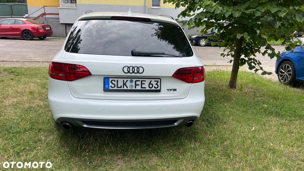 Audi A4 Avant - 6
