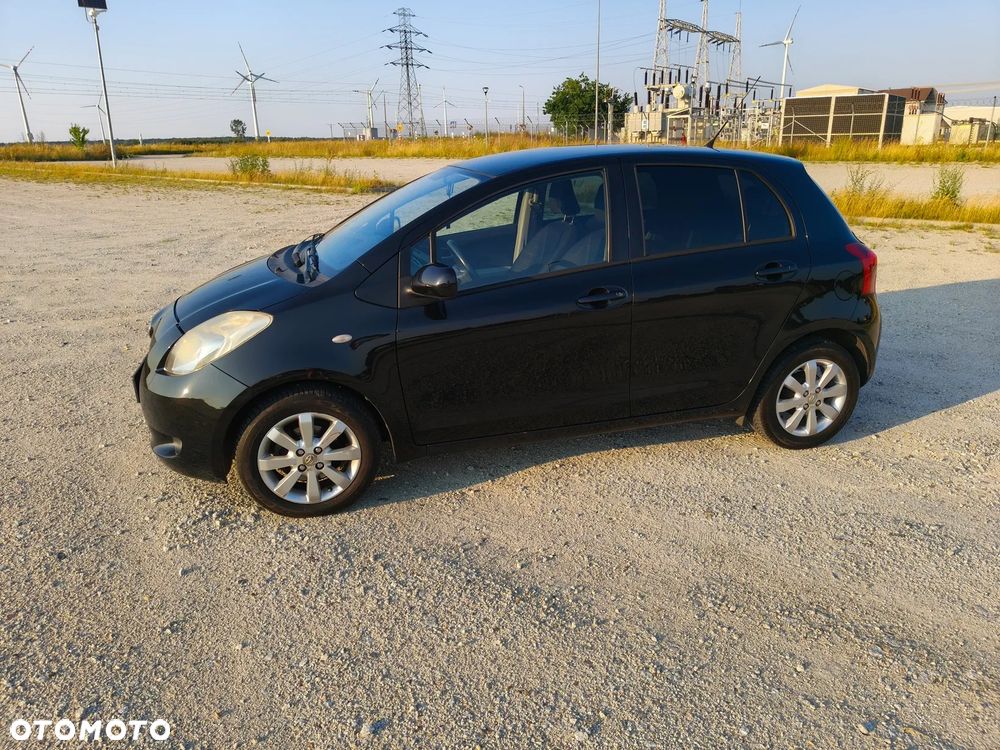 Toyota Yaris 1.3 Sol MM - 2