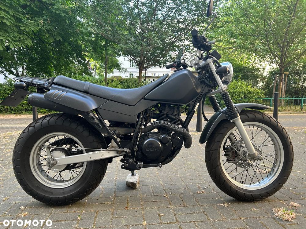 Yamaha TW - 1
