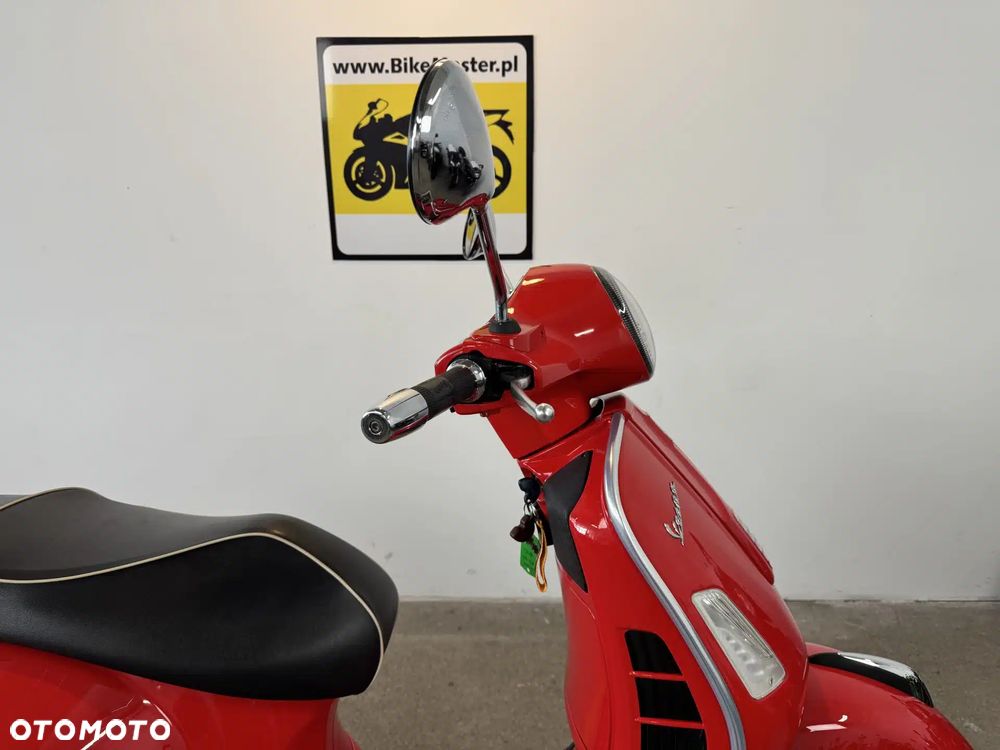 Piaggio Vespa - 10