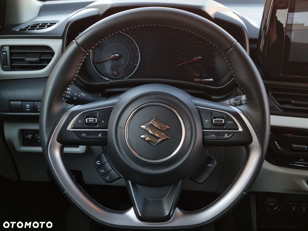 Suzuki Swift 1.2 Dualjet SHVS Premium Plus - 4