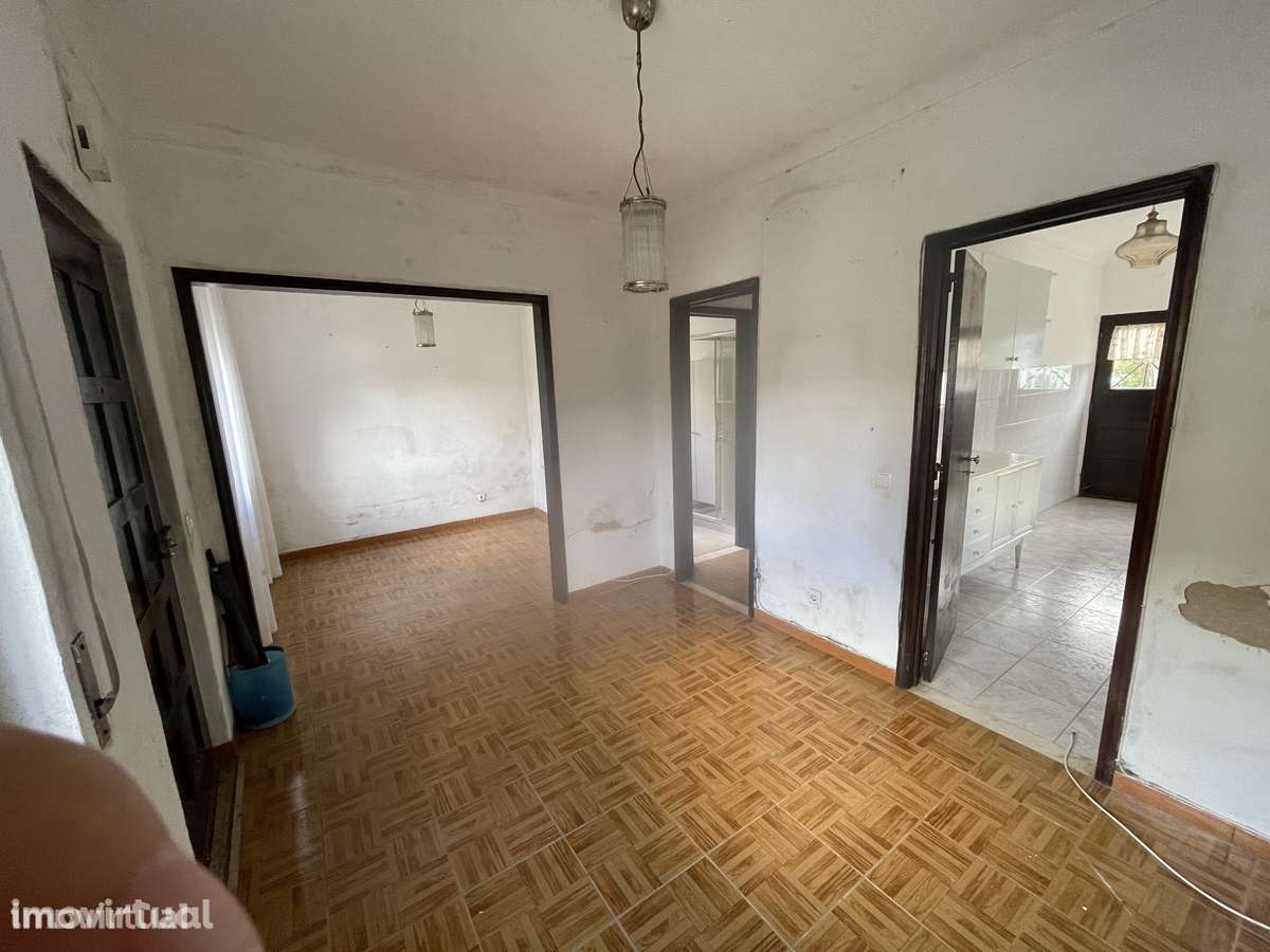 Moradia com 320m² de terreno e potencial incrível. - Grande imagem: 5/19