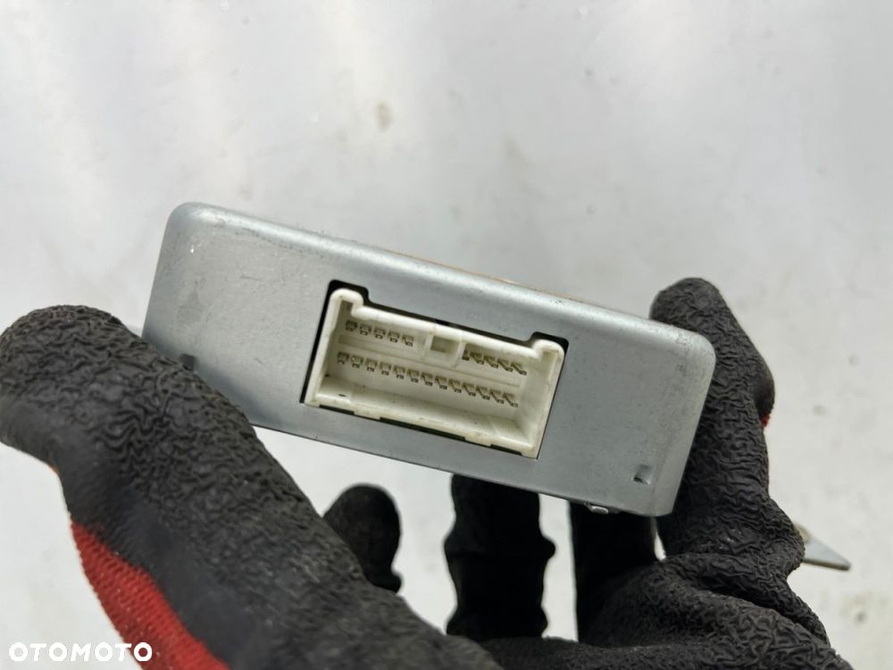 Moduł Hyundai Grandeur IV 05-11r. sterownik parkowania PDC komputer 95700-3l300 - 3