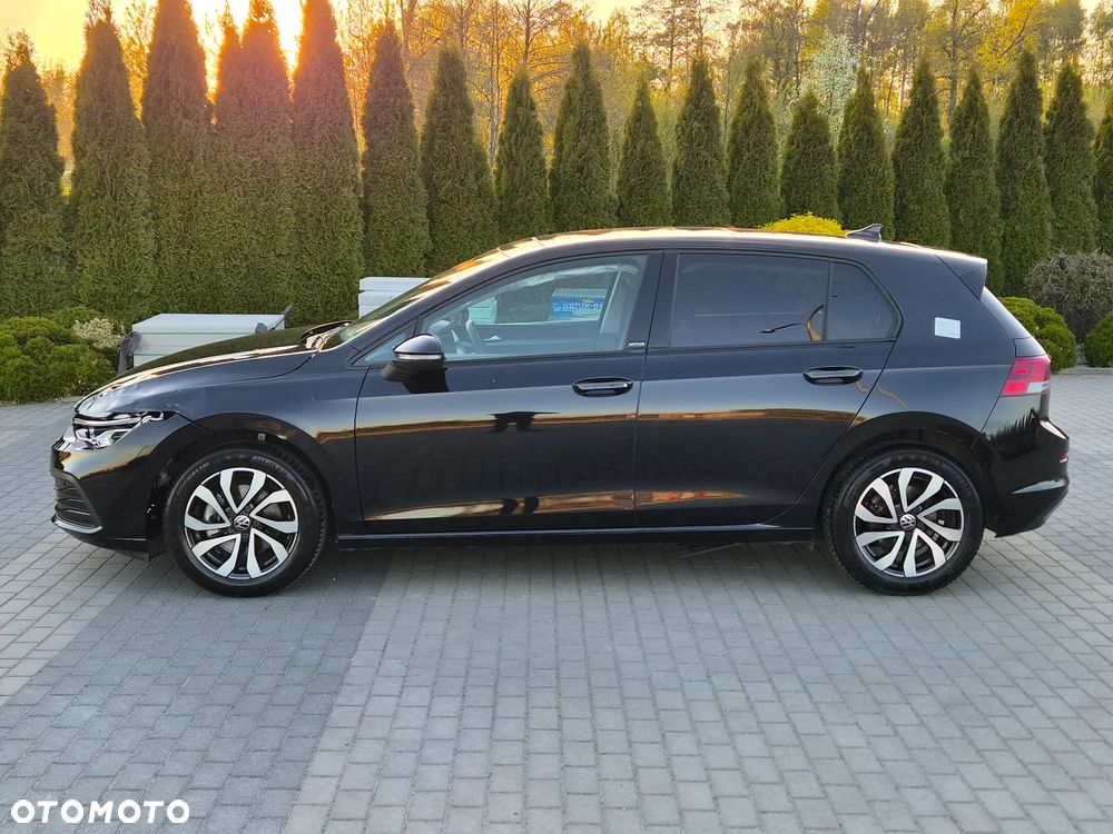Volkswagen Golf 1.5 eTSI OPF DSG Active - 5
